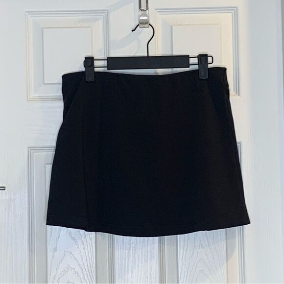 LBH Athletic Skirt Size Medium Black and Purple - Picture 7 of 7